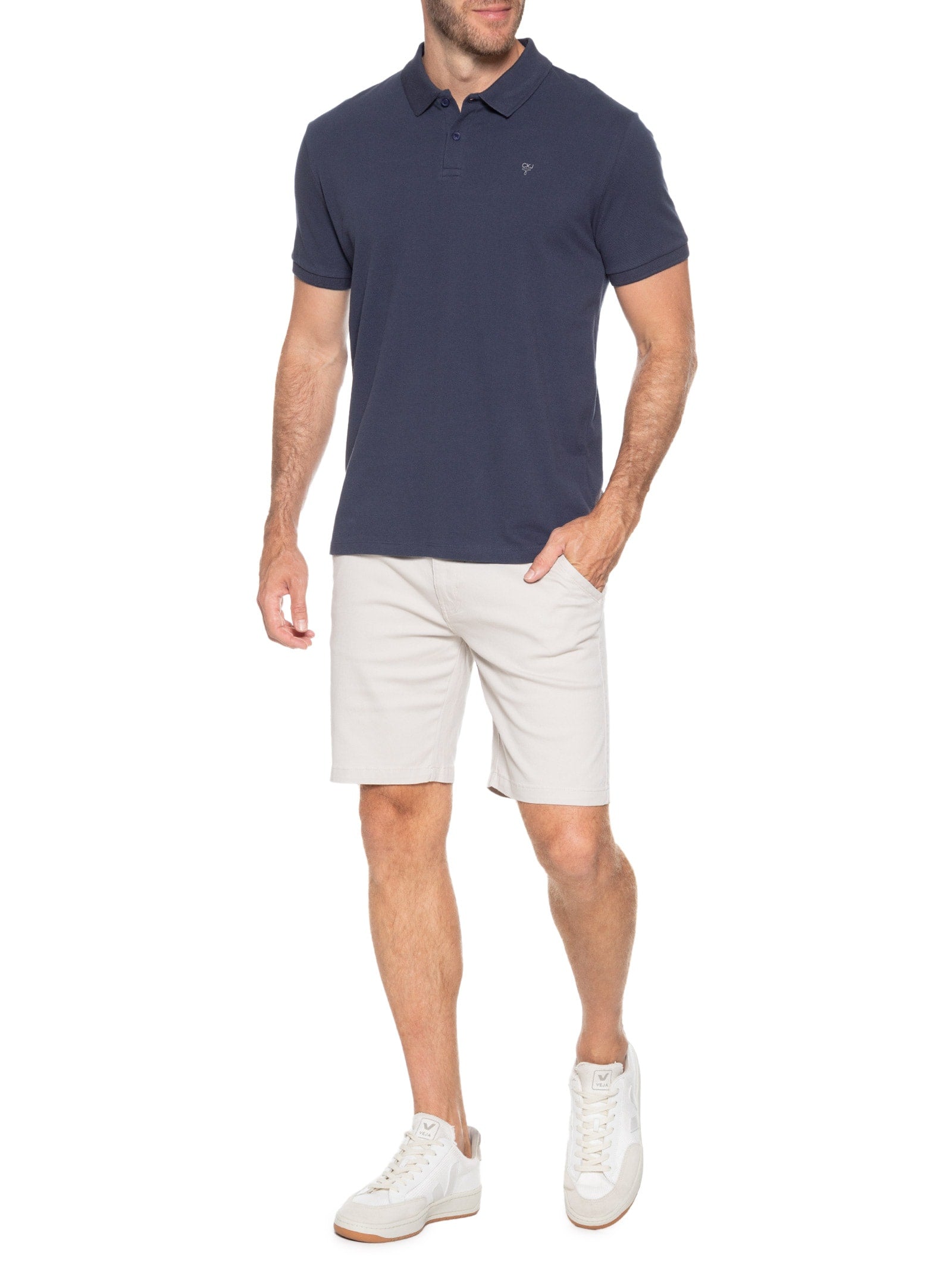 Bermuda Masculina Chino Básica Em Sarja - Bege - Imagem 2